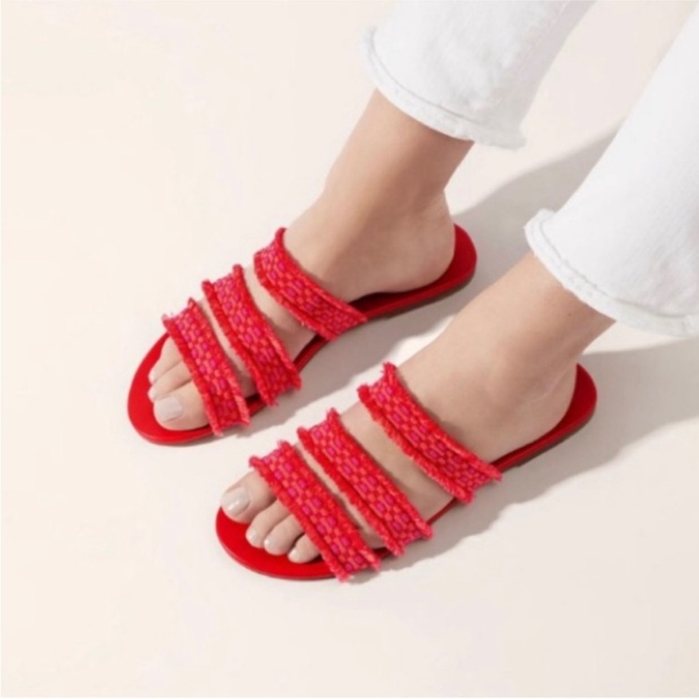 Rothy’s triple band fringe slides